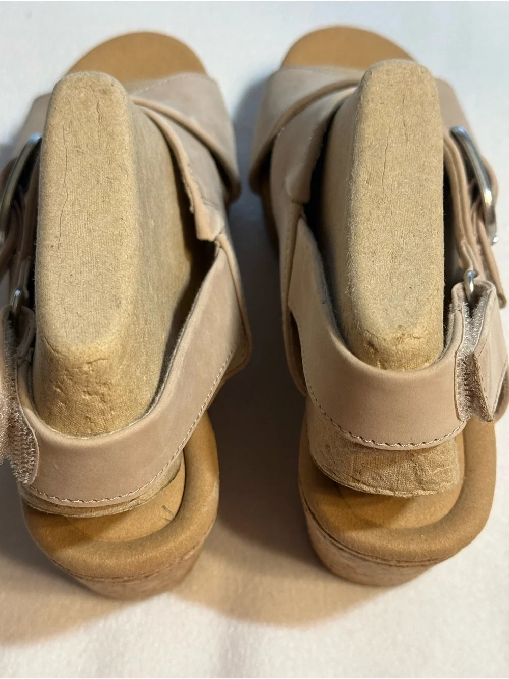Clarks Women's Giselle Dove Nubuck Leather Wedge Cork Heel Sandals. Size 7.5 W